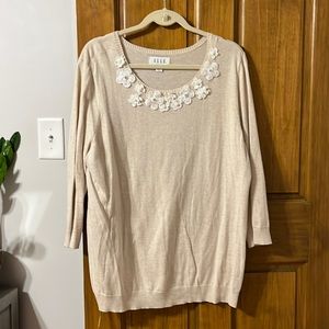 Women’s size xxl tan sweater with flowers